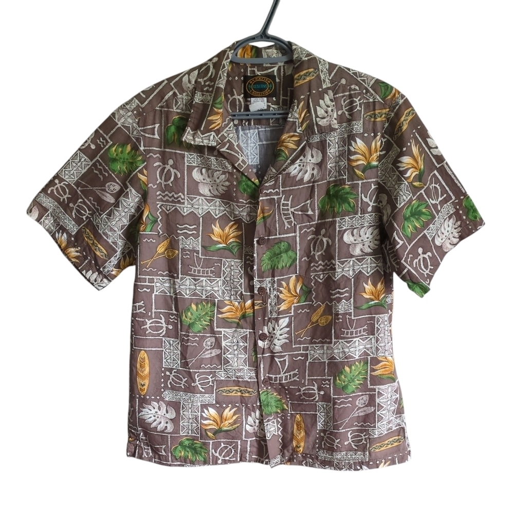 Hawaiian Reserveโ Collection Vintage Tropical Button Down Shirt Size Medium